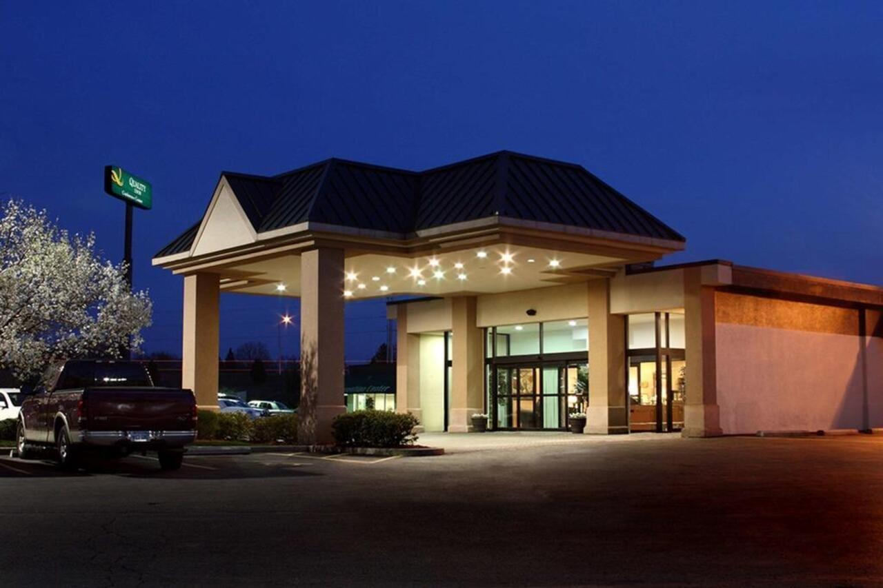 Quality Inn And Conference Center Springfield Exteriér fotografie