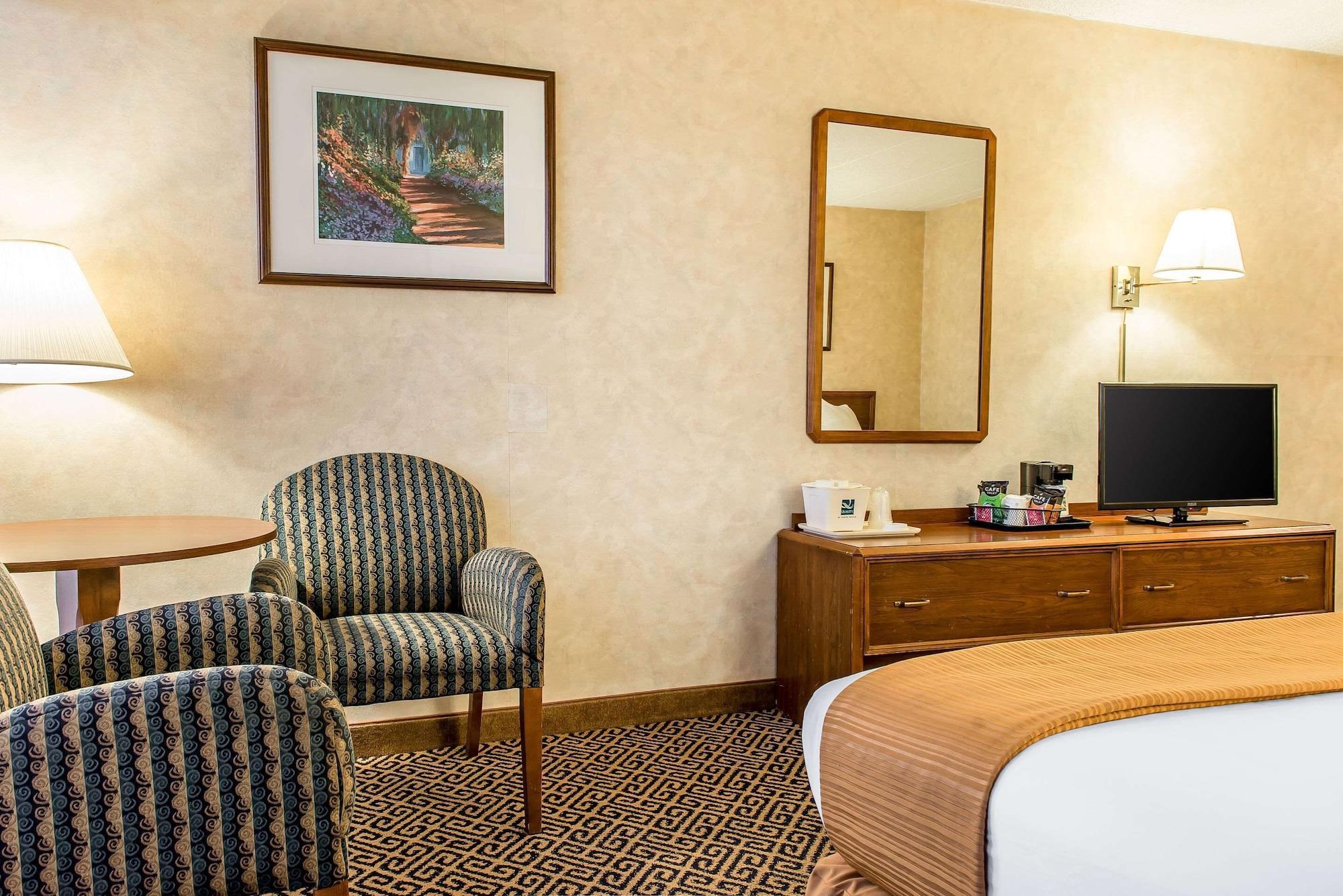 Quality Inn And Conference Center Springfield Exteriér fotografie